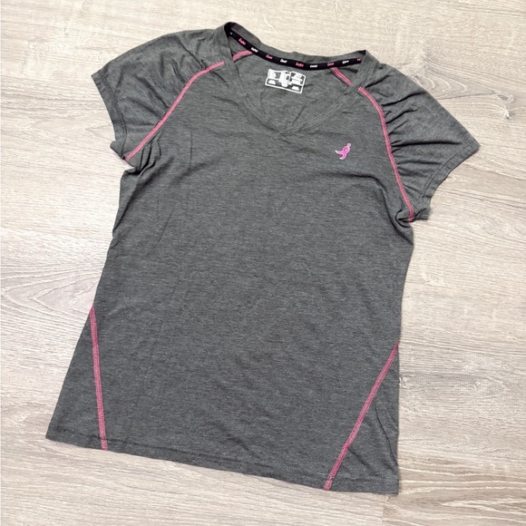 •NEW BALANCE• TEE - Picture 1 of 6